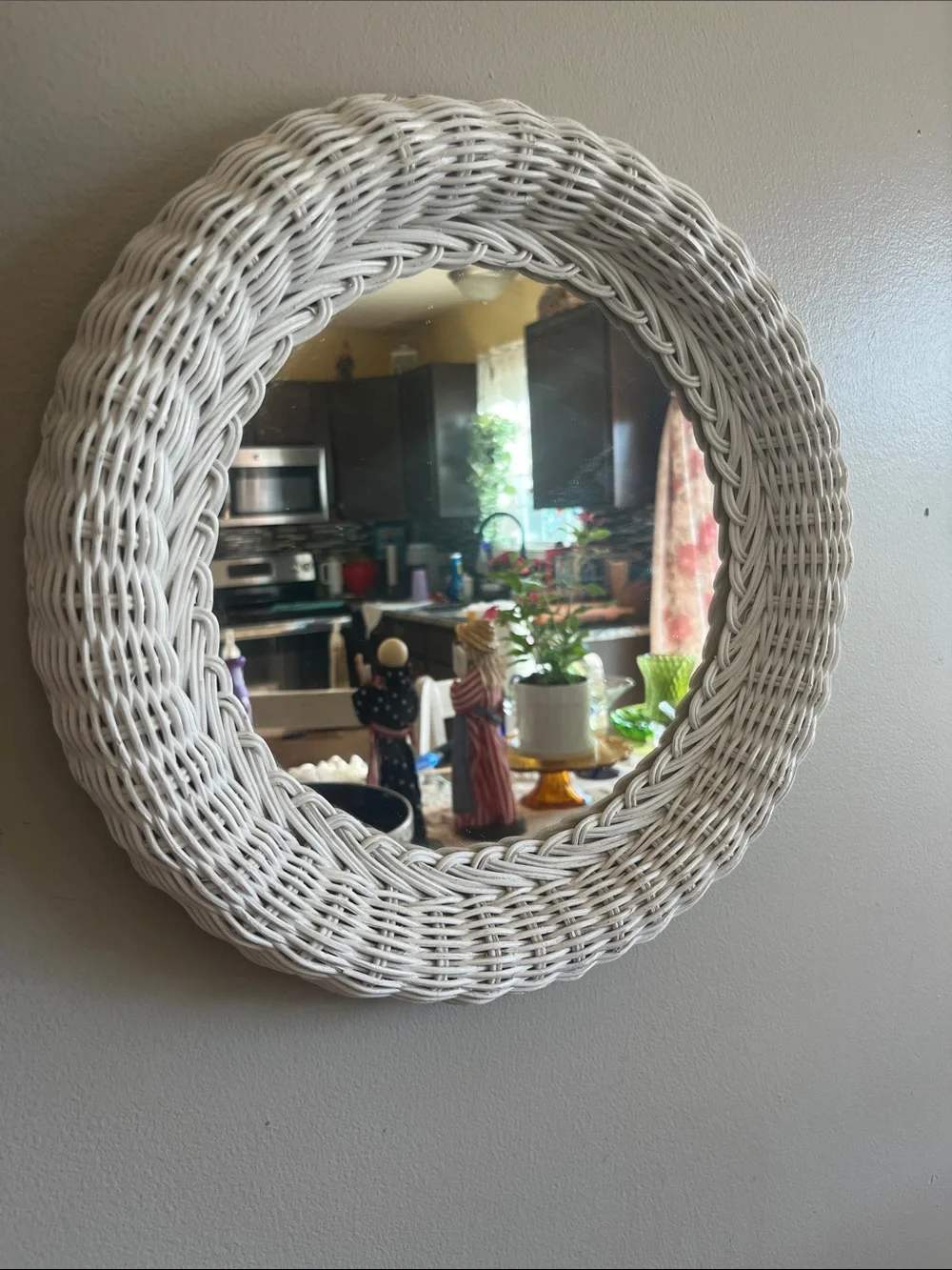 Vintage MCM Round Wicker Mirror 13